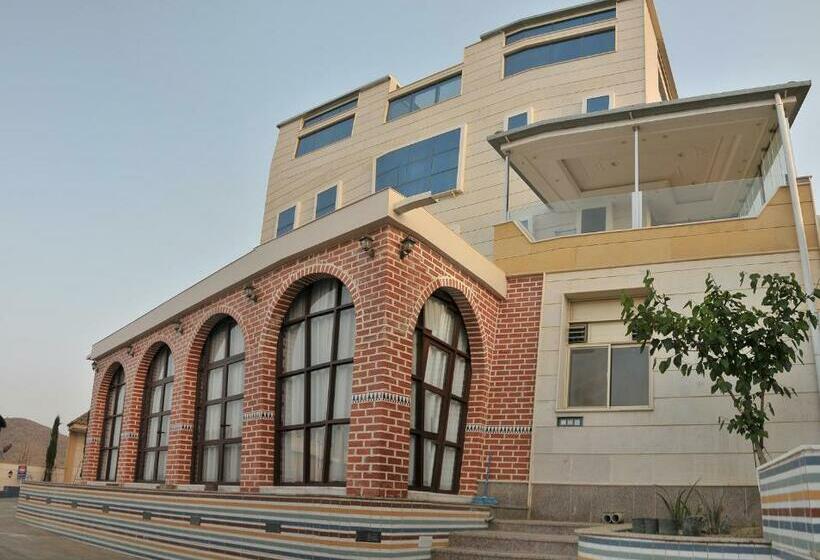 فندق Mountain Palace