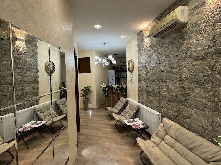 پانسیون Veranda L&g