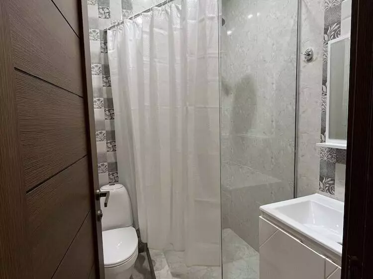 پانسیون Veranda L&g