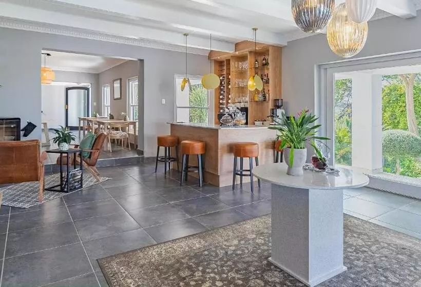 The Salene Hotel & Cottages