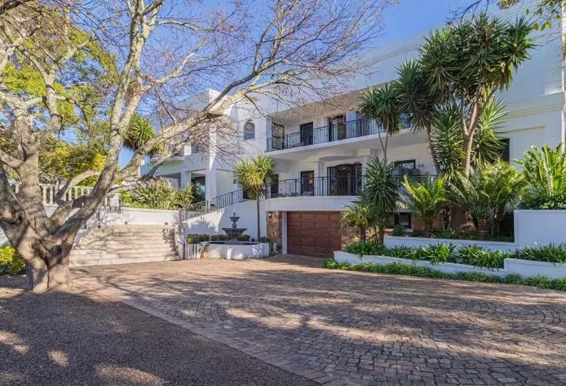 The Salene Hotel & Cottages