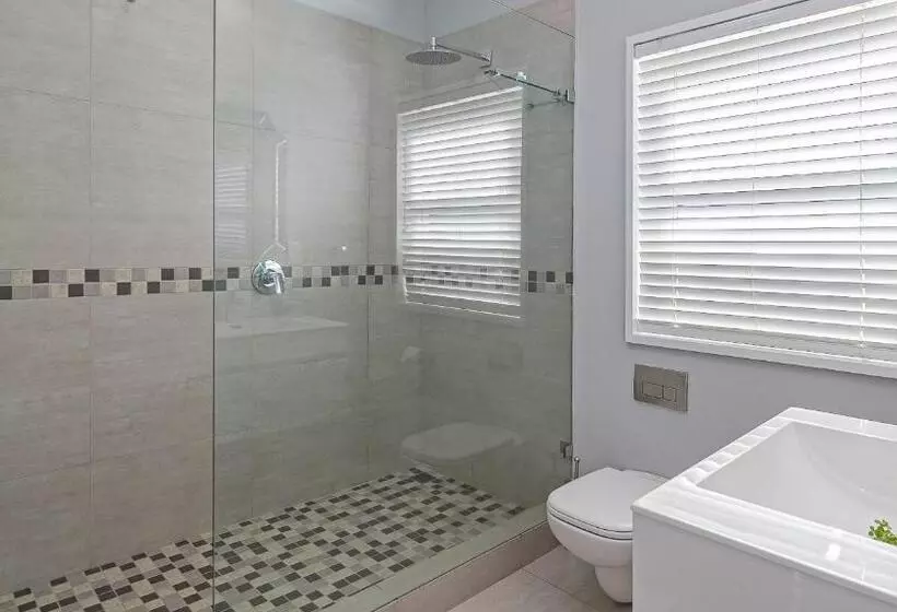 The Salene Hotel & Cottages