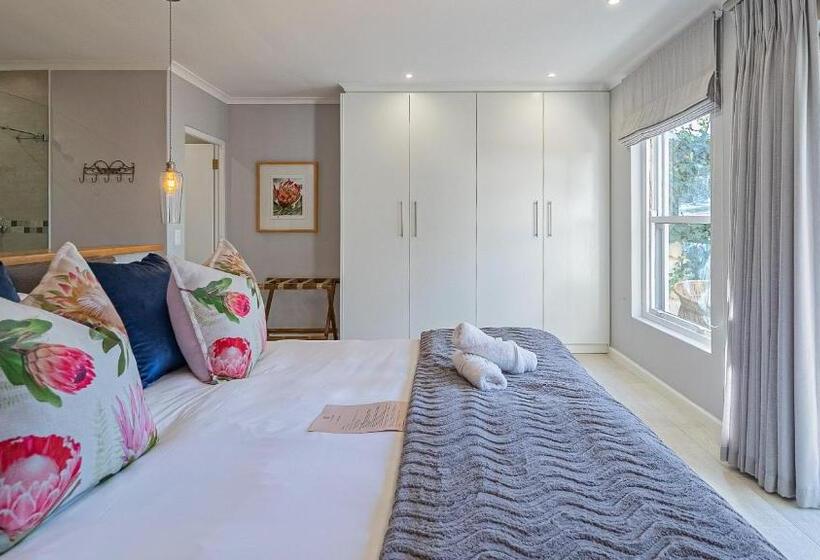 The Salene Hotel & Cottages