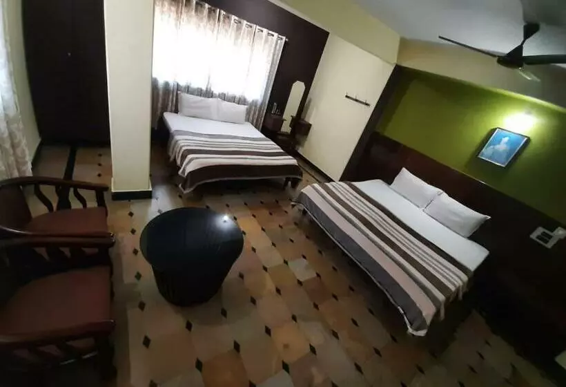 ホテル Caveri Comfort Inn
