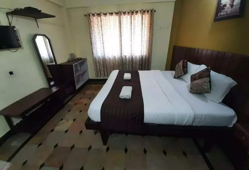 ホテル Caveri Comfort Inn