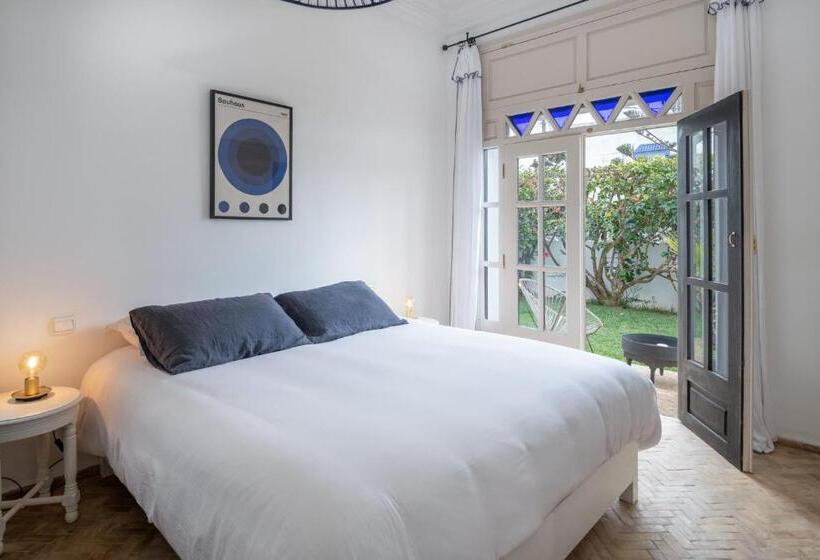 پانسیون Maison Marine