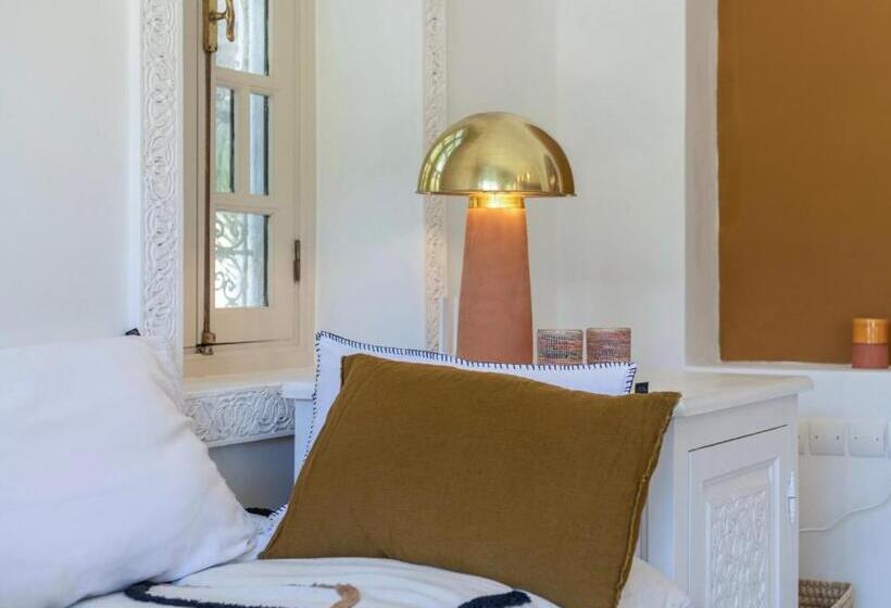 پانسیون Maison Marine