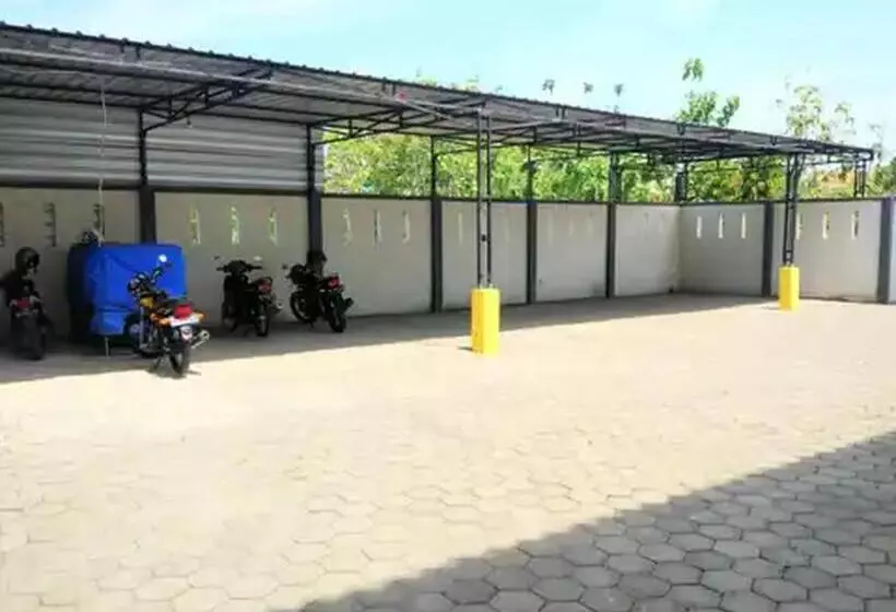 Reddoorz At Hotel Nuansa Ngawi