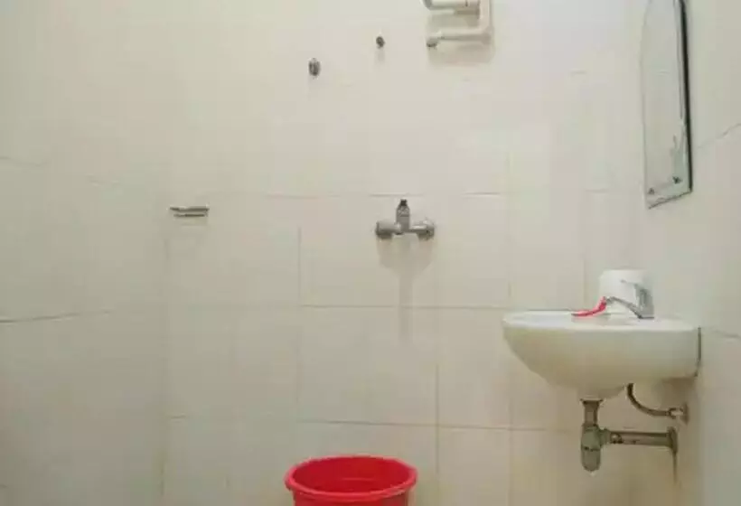 Reddoorz At Hotel Nuansa Ngawi