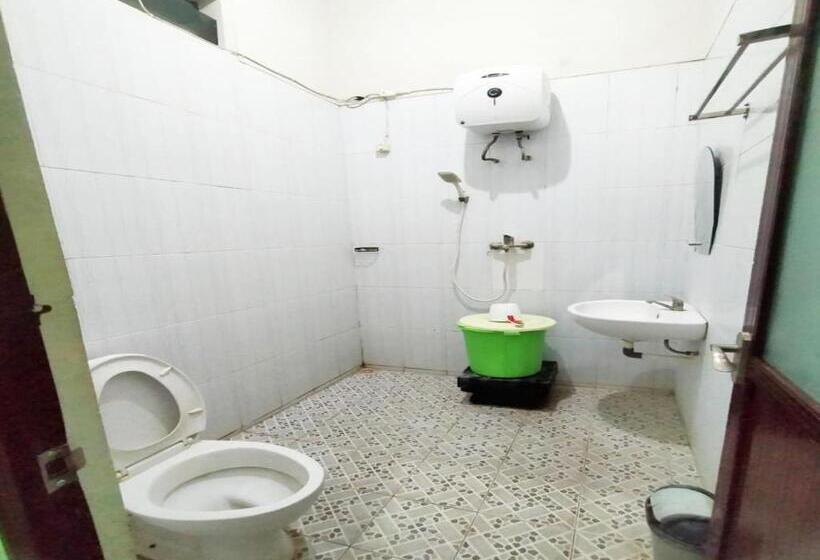 Reddoorz At Hotel Nuansa Ngawi