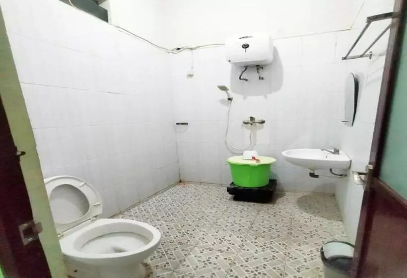 Reddoorz At Hotel Nuansa Ngawi