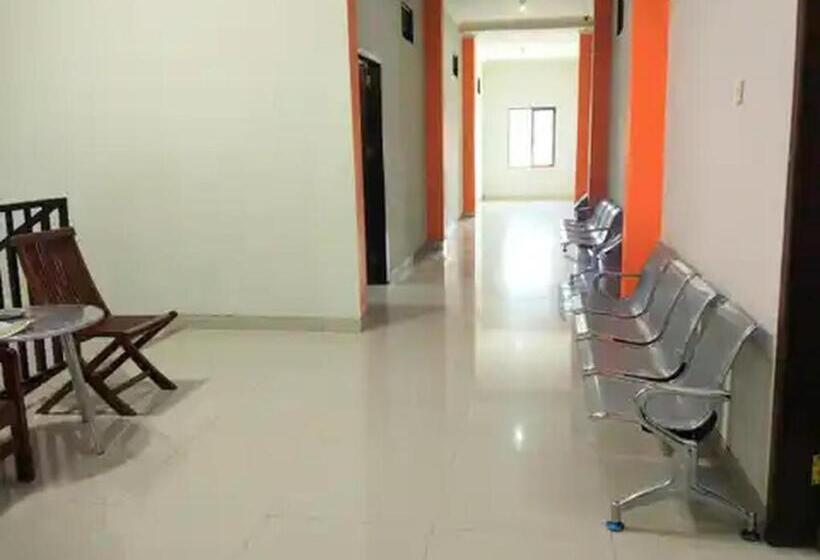 Reddoorz At Hotel Nuansa Ngawi