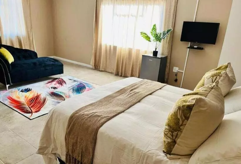 Aaron S Nest Bed And Breakfast