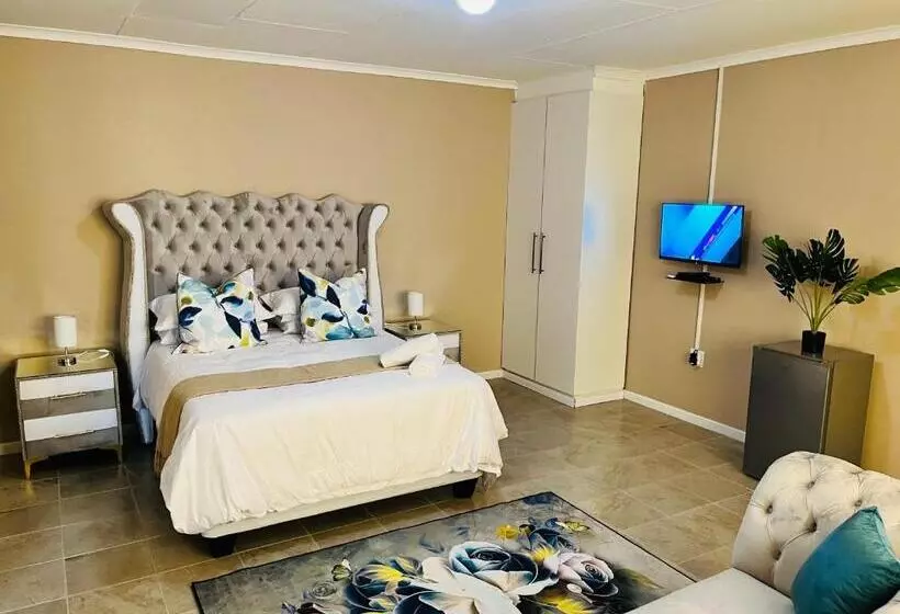 Aaron S Nest Bed And Breakfast