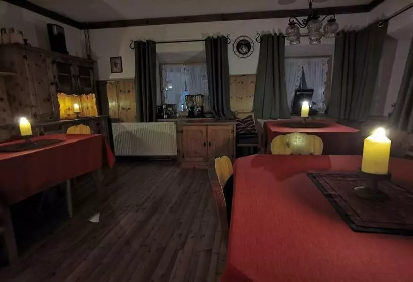 Aamiaismajoitus (B&B) Haus Fiegl