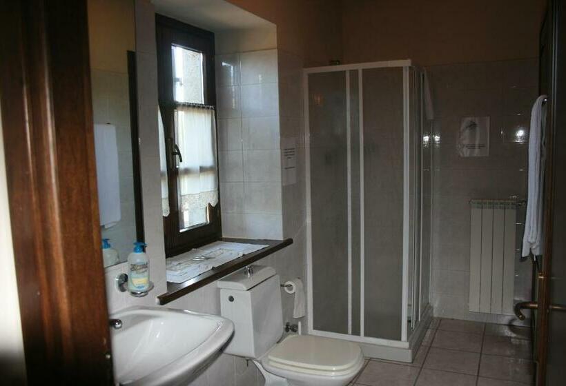 Отель Agriturismo Cascina Nuova