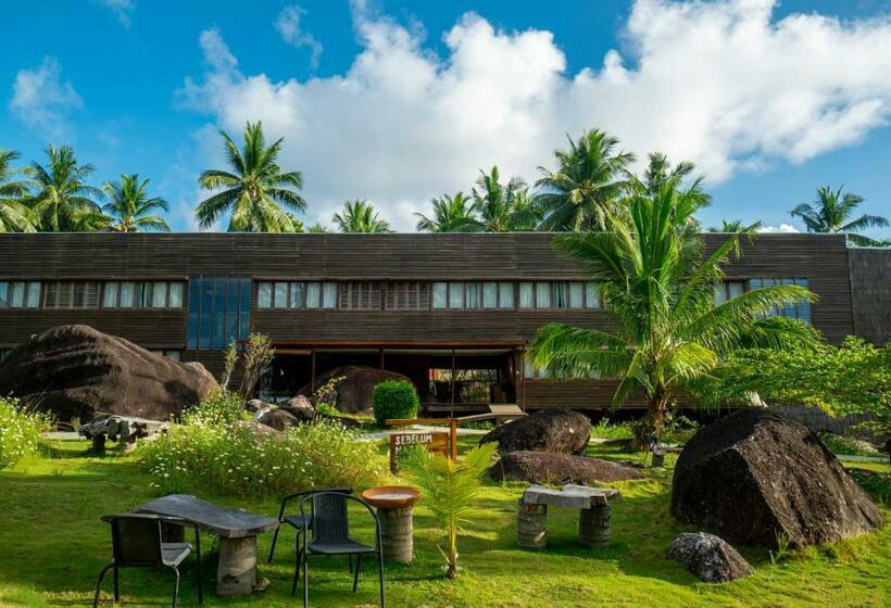 فندق Natuna Dive Resort