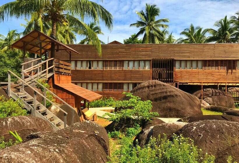 فندق Natuna Dive Resort