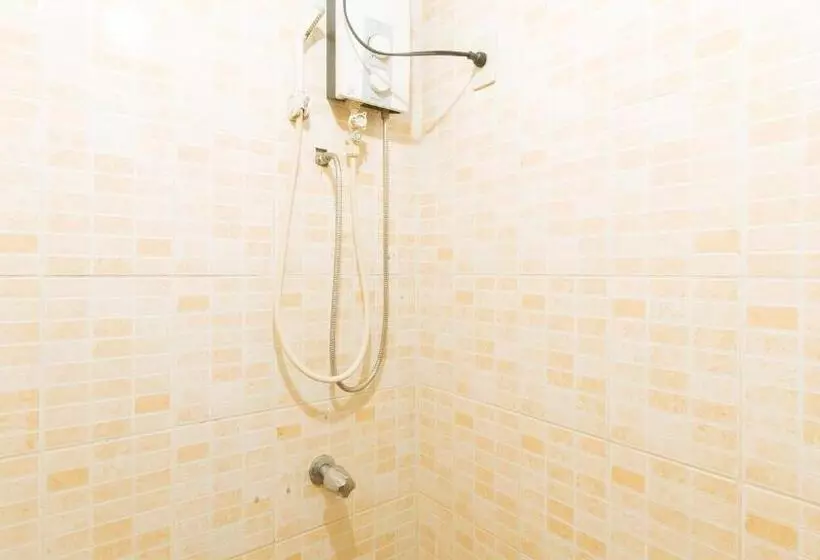 Reddoorz @ The V Jour Hotel Angeles