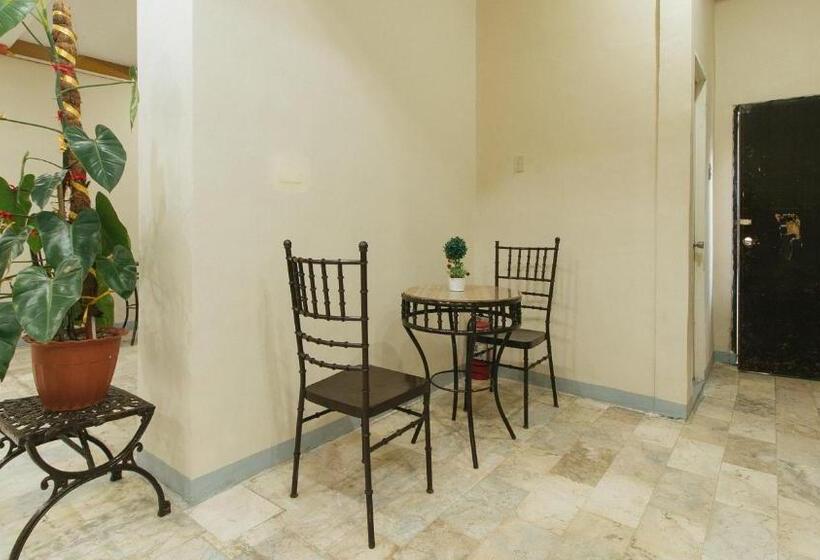 Reddoorz @ The V Jour Hotel Angeles