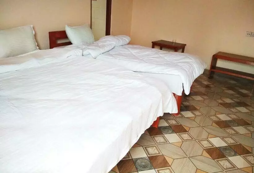 پانسیون Paramount Guest House