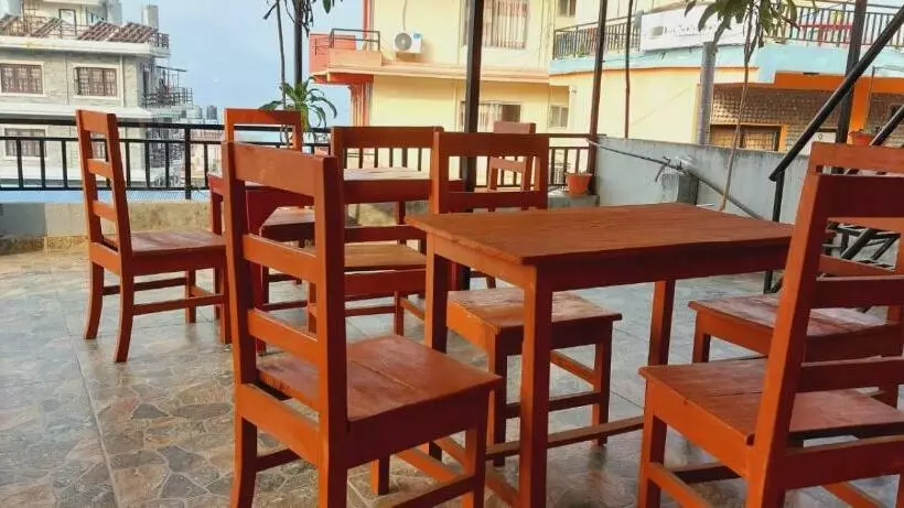 پانسیون Paramount Guest House