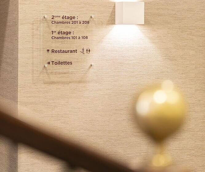 Отель Domaine Et Château De Valinches