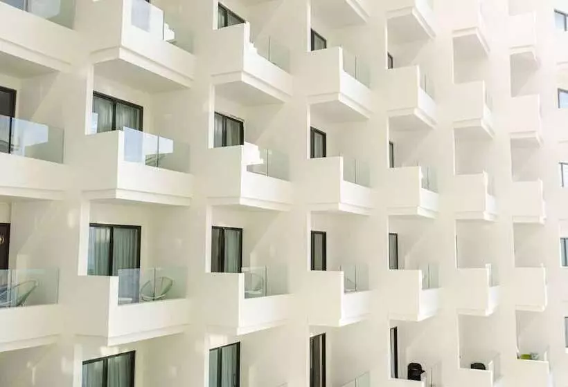 ホテル Lime Resort Manila