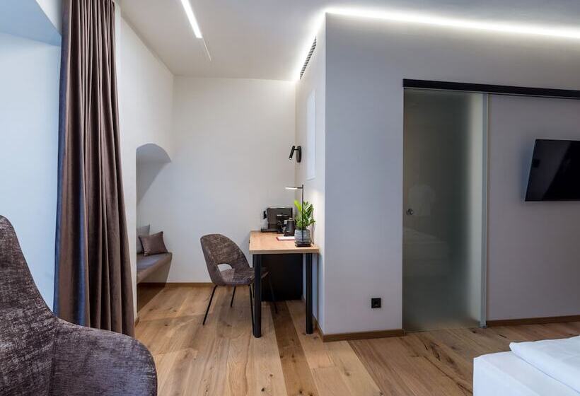 בית מלון כפרי Platzhirsch Kufstein