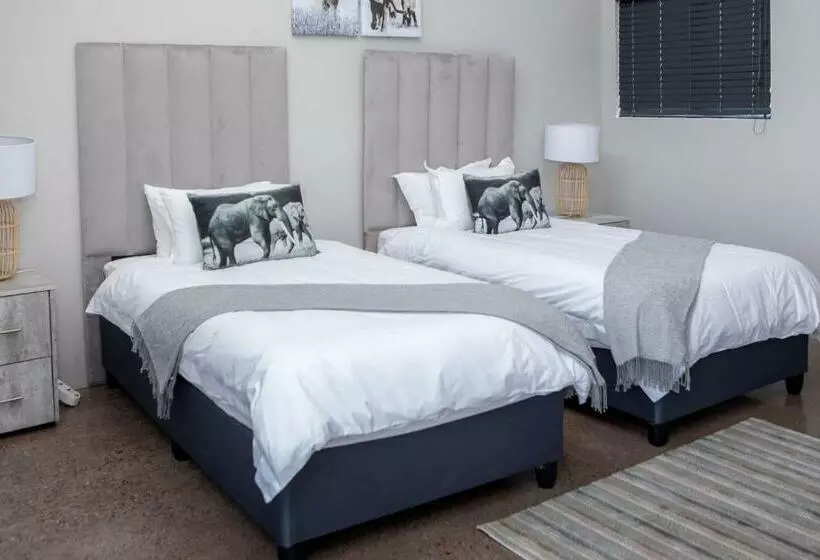 ペンション Elements Sunrise Bush Lodge