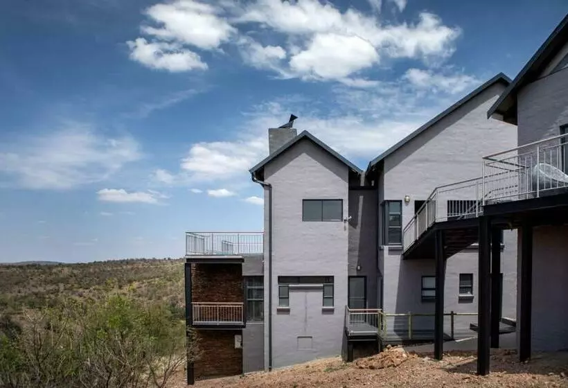 ペンション Elements Sunrise Bush Lodge