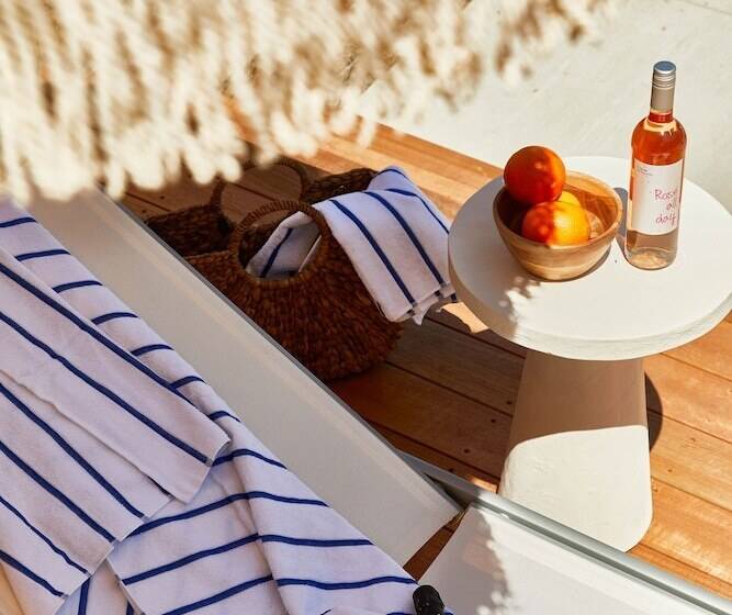 فندق Bluebird Dennisport