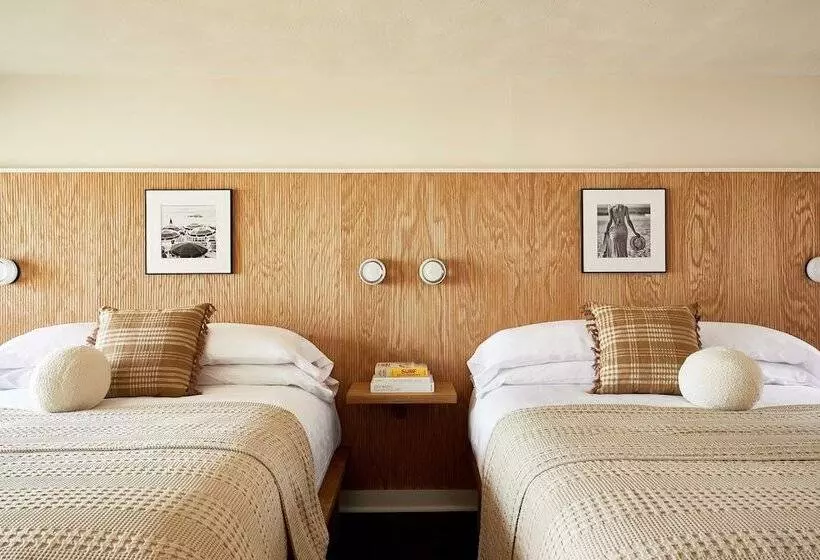 Hotelli Bluebird Dennisport