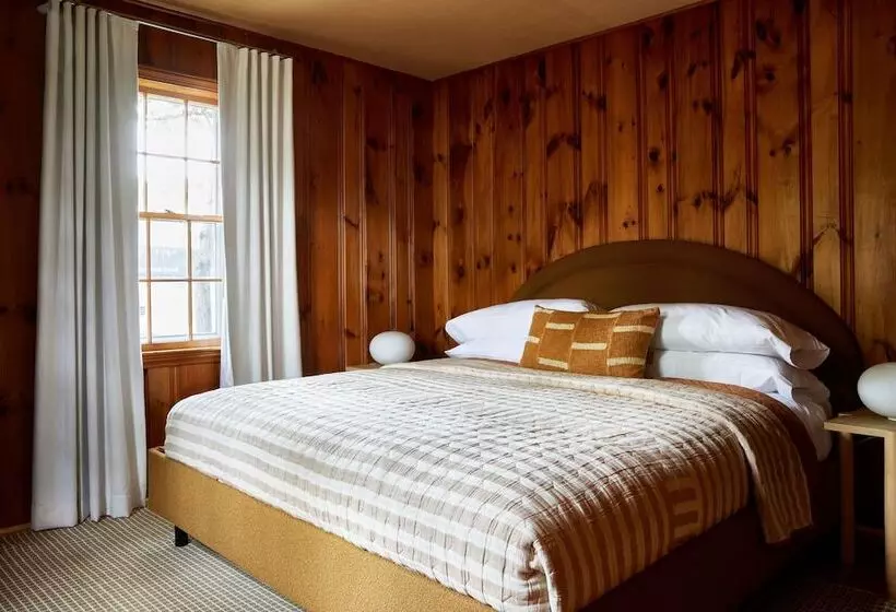 Hotelli Bluebird Dennisport