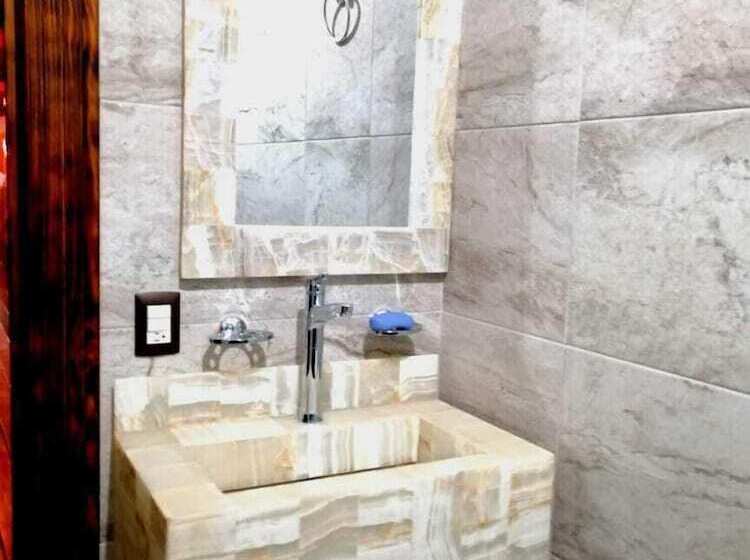 هتل Finca Dragón