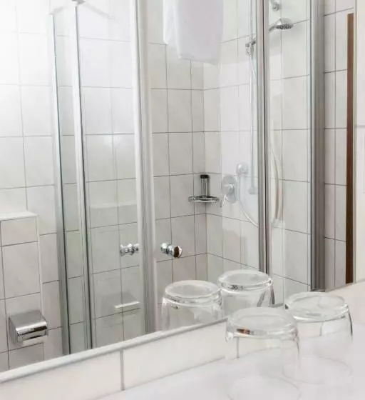 Retkeilymaja Gasthof Zum Schiff