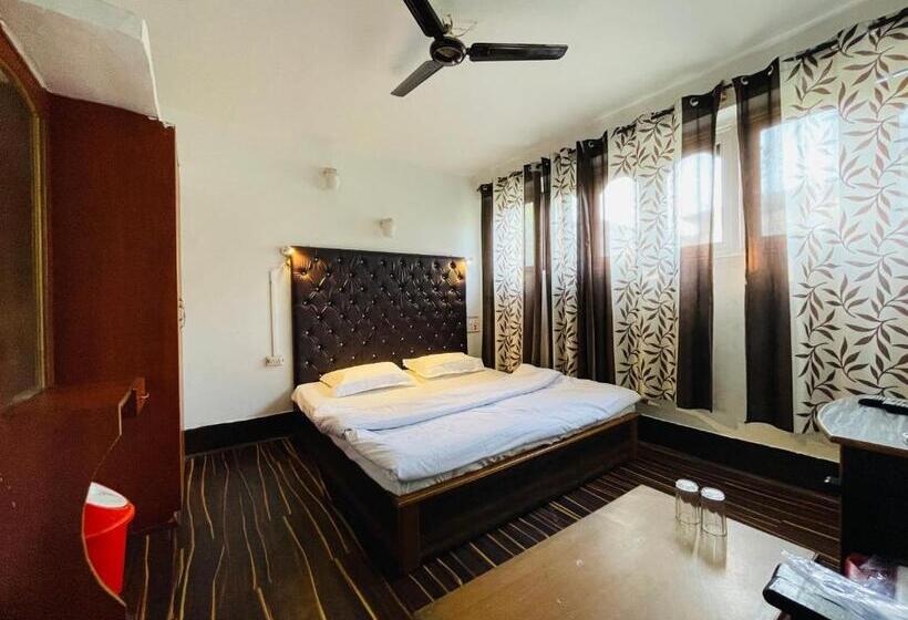 בית מלון כפרי Royal Inn And Restaurant