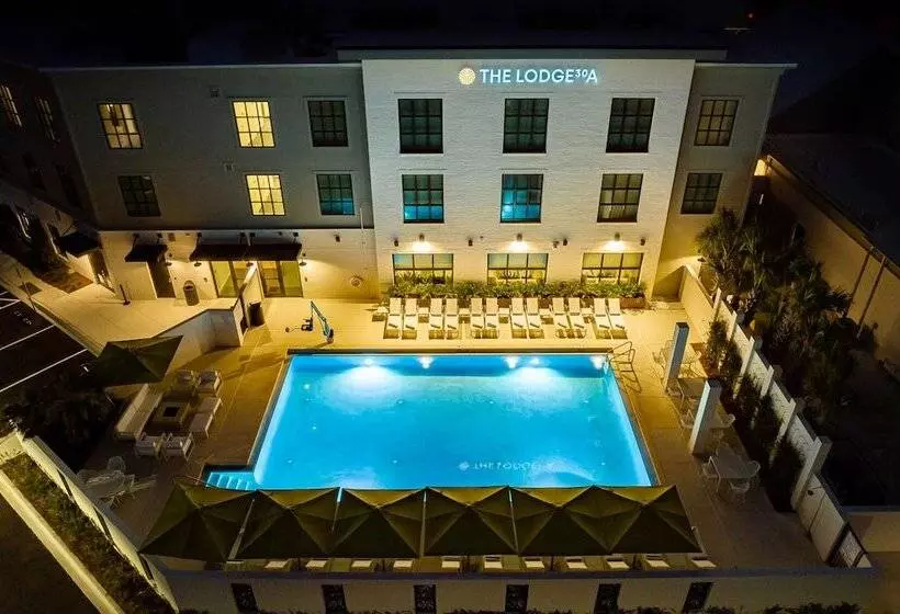 Hotelli The Lodge 30a