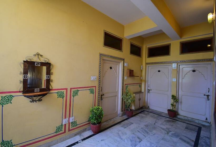 Отель Bani Park