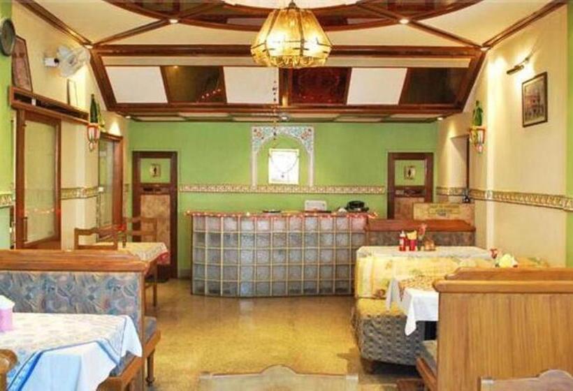 Отель Bani Park