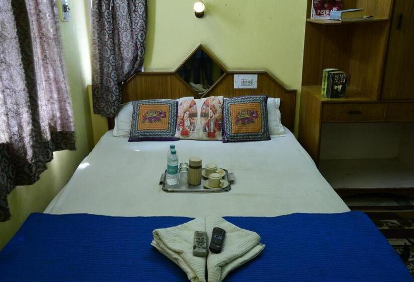 Отель Bani Park