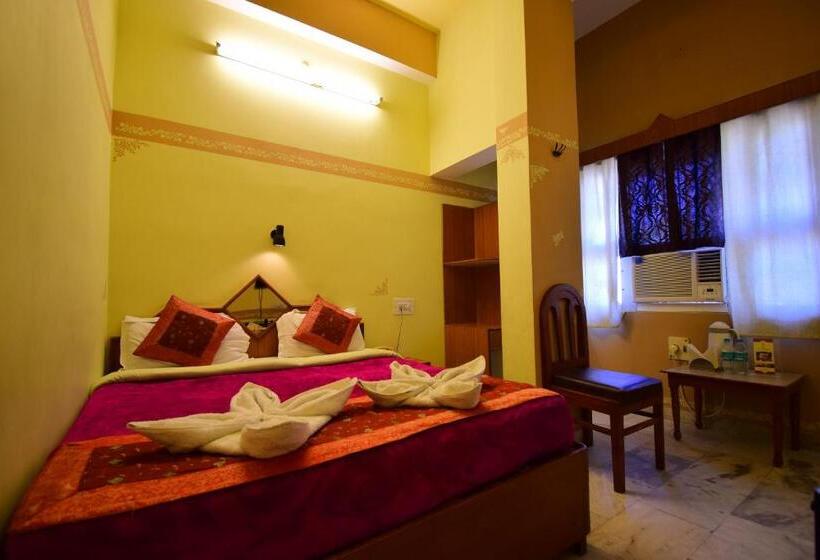 Отель Bani Park