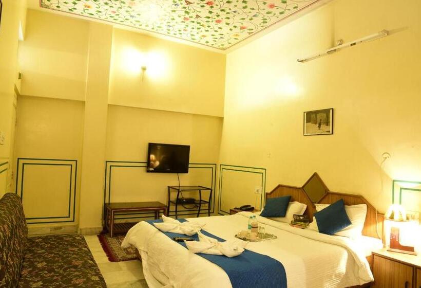 Отель Bani Park