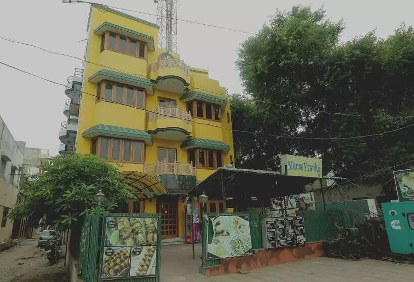 ホテル Super Collection O Mathura Near Railway Station Formerly Gaurav Boarding House