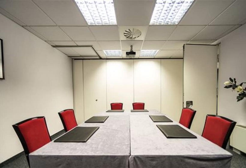 酒店 Daytona Business