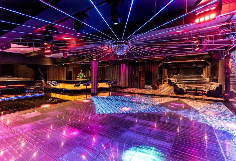 Отель Gołębiewski Białystok