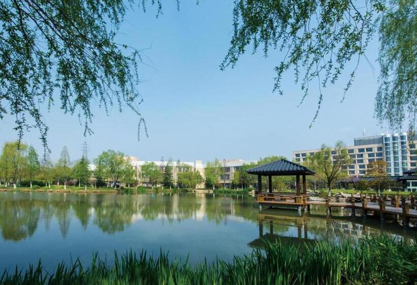 Отель Jinling Riverside