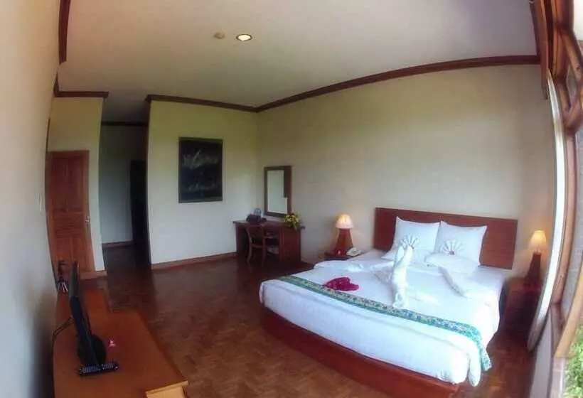 בית מלון כפרי Langon Bali Resort