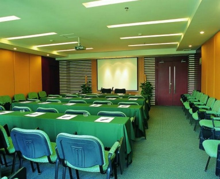 ホテル Lj Commercial