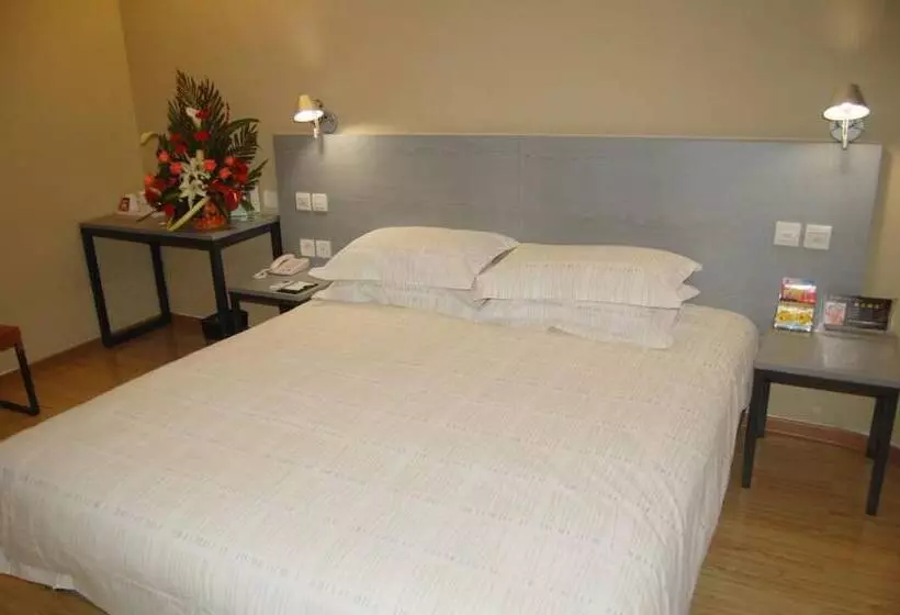 Hotelli Luoyang Aviation E Home Inn